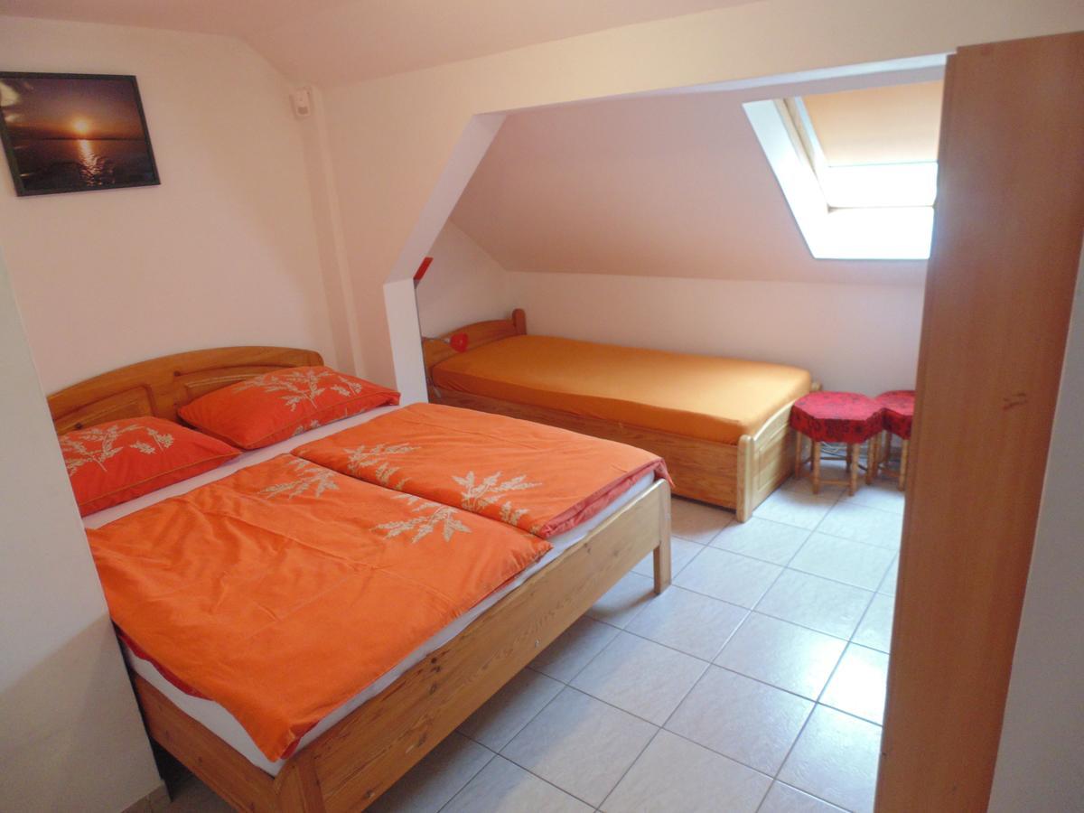 Almos Apartman Siófok Exterior foto